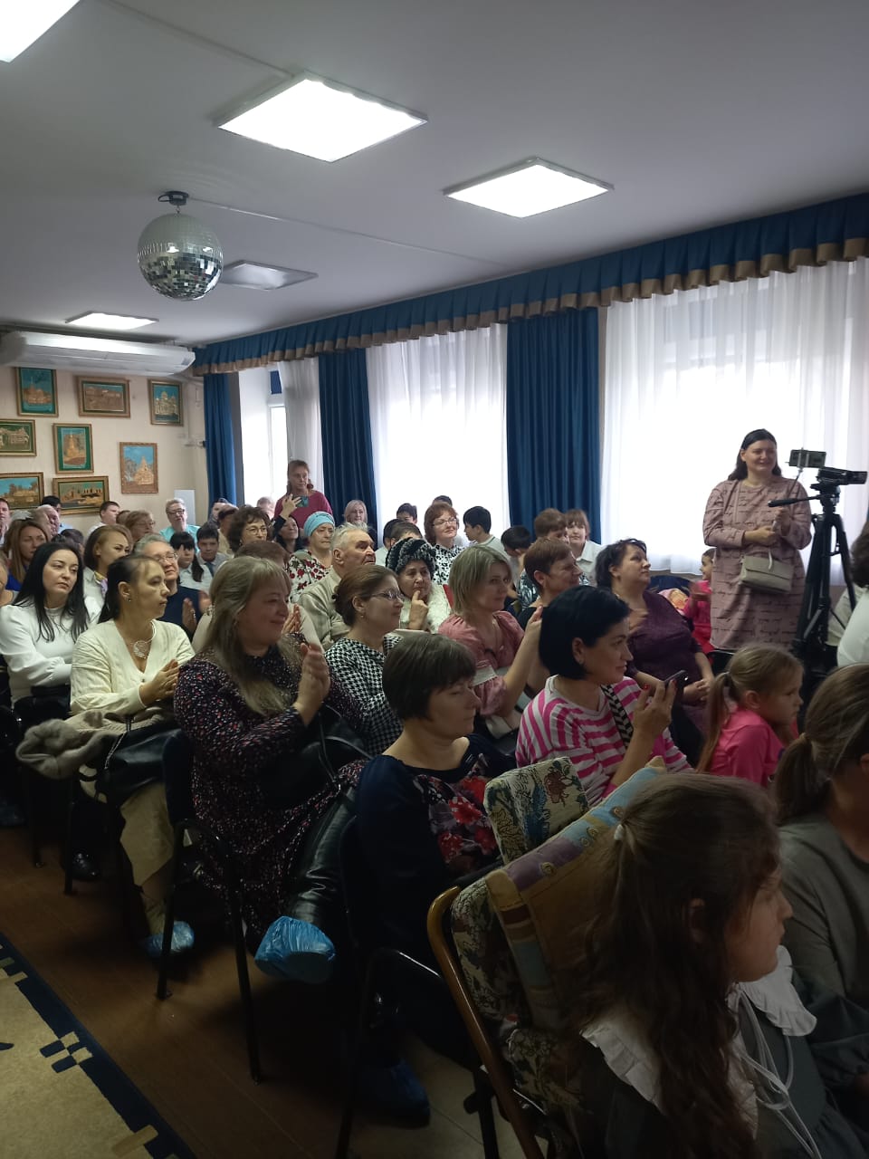 Праздничный концерт для мам и бабушек «О маме, с любовью…»